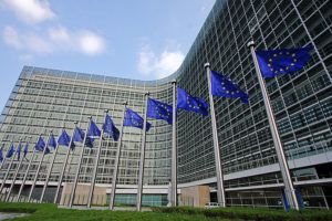 Financement participatif : la Commission européenne veut rendre le marché plus compétitif et plus innovant